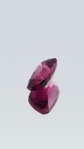 Natural Rhodolite Garnet Unheated thumbnail 5