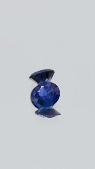 Natural Blue Sapphire thumbnail 3